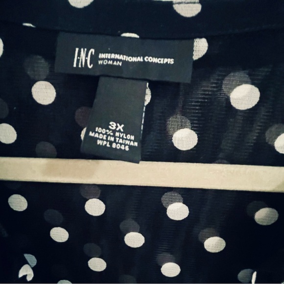 5/$30 Black and white polka dot Inc . Double mesh with buttons and ruffles. - Picture 2 of 6